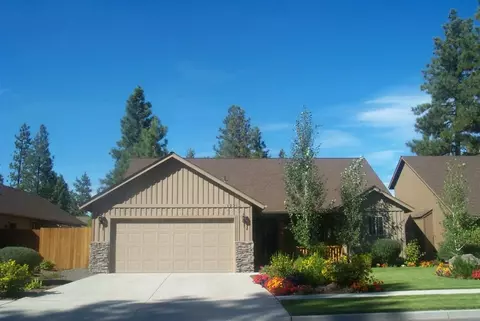19910 Antler Point Dr, Bend, OR 97702