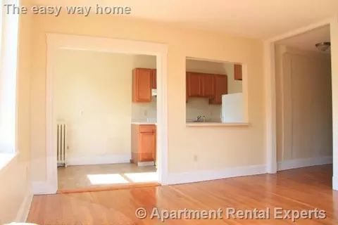 6 Agassiz St #7, Cambridge, MA 02140