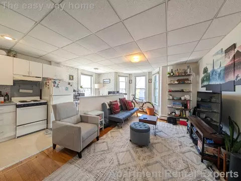 67 Putnam St #5, Somerville, MA 02143