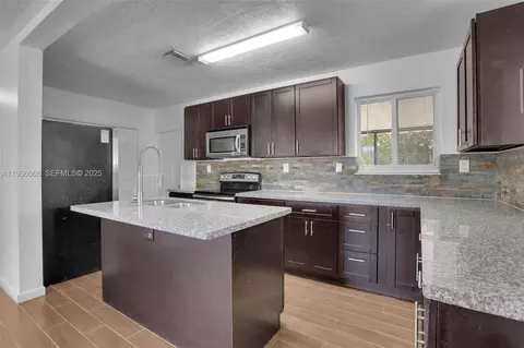 510 N 69th Ave, Hollywood, FL 33024