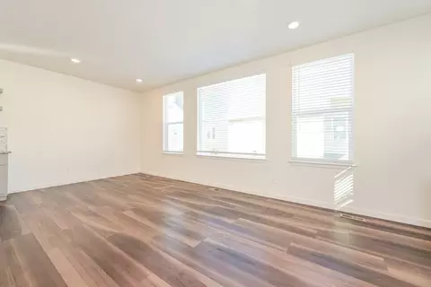 18569 E 47th Ave, Denver, CO 80249 photo 6