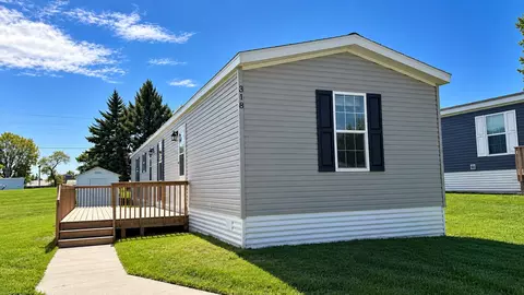 318 20 12 St NW #316, Stewartville, MN 55976