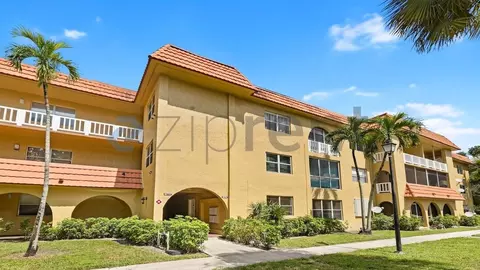 10762 La Placida Dr #7-105, Coral Springs, FL 33065