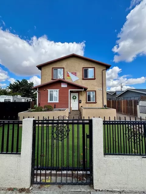 141 E 110th St, Los Angeles, CA 90061