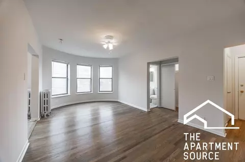 7726 N Marshfield Ave #2B, Chicago, IL 60626