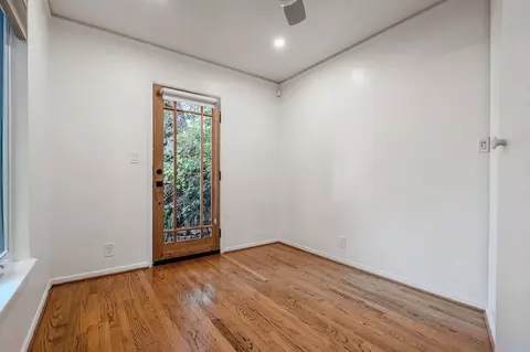 416 Mesa Rd #1, Santa Monica, CA 90402