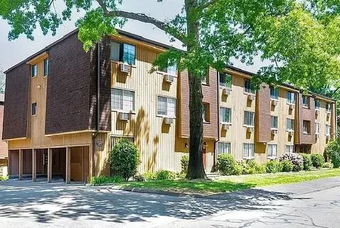 197 Bridge St #4, Stamford, CT 06905