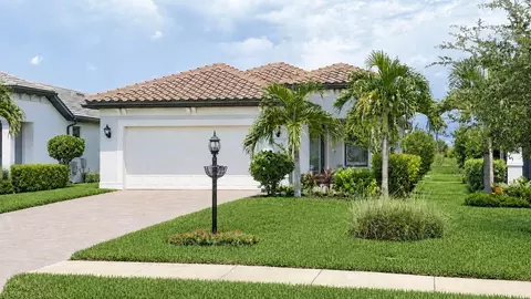 20044 Kingmont Dr #NA, Estero, FL 33928