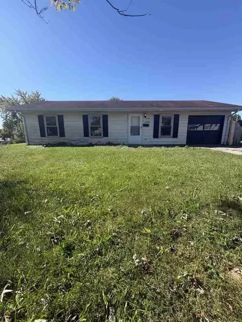 1590 Beatrice Dr, Dayton, OH 45424