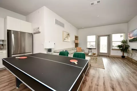 18210 Park Row Dr #1604373P, Houston, TX 77084