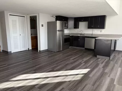 11 Willow St #211, Fitchburg, MA 01420
