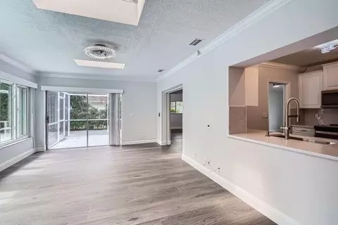 104 Saint Cloud Ln, Boca Raton, FL 33431