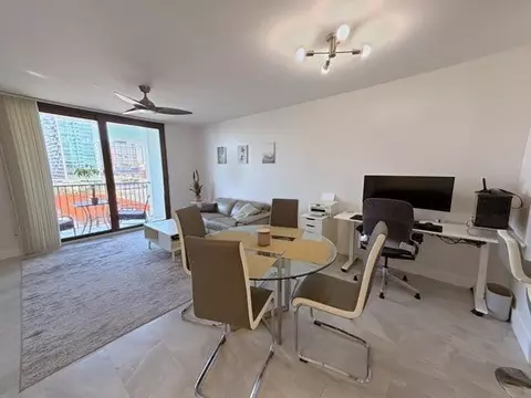 651 Okeechobee Blvd #808, West Palm Beach, FL 33401