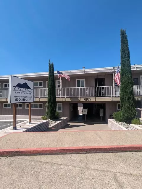 2850 Pioneer Dr #28, Redding, CA 96001