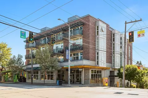 125 E Lynn St #206, Seattle, WA 98102