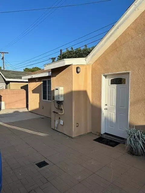 1819 W 41st Pl #1, Los Angeles, CA 90062