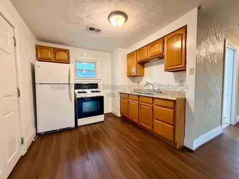 1231 Lincoln Way #2ND, Mckeesport, PA 15131