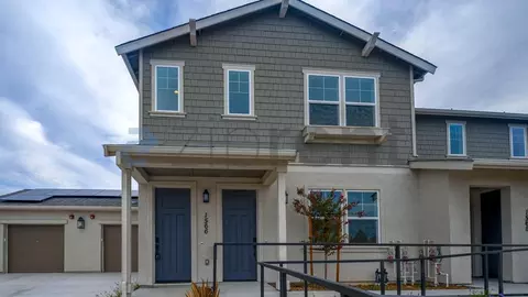 1564 Country Manor Dr, Santa Rosa, CA 95403