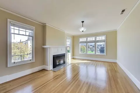 461 Bellevue Ave #37, Oakland, CA 94610