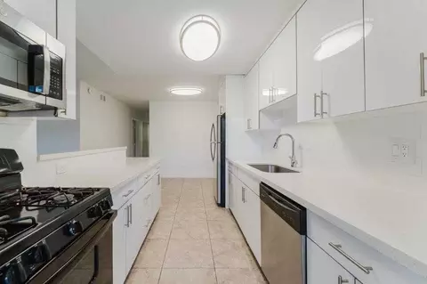 601 SW 2nd Ave #5, Boca Raton, FL 33432