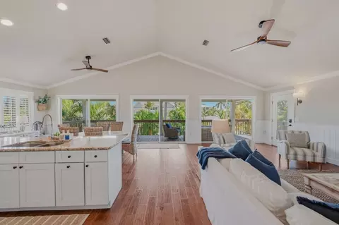 612 Fern St #1635270P, Anna Maria, FL 34216