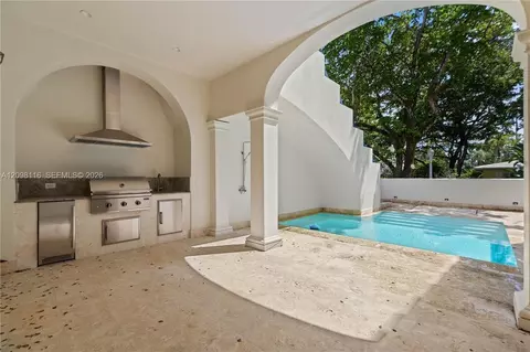 Undisclosed, Coral Gables, FL 33134