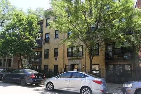 917 W Dakin St #105, Chicago, IL 60613