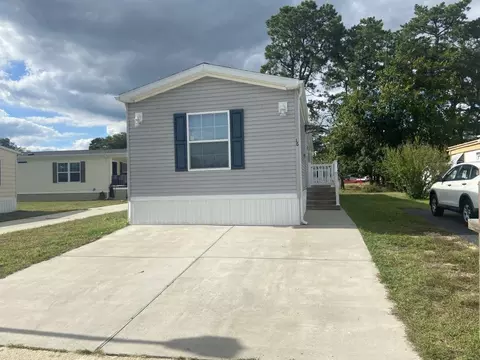 16 Beaver Ave, Whiting, NJ 08759