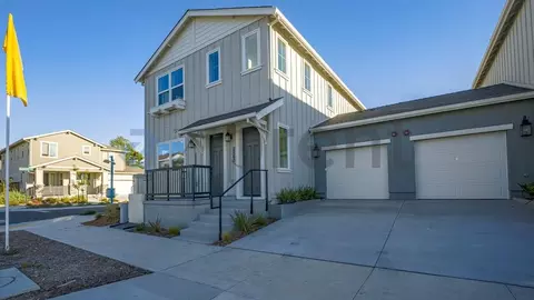 2558 Dakota Ave, Santa Rosa, CA 95403