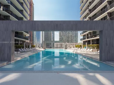 45 SW 9th St #1798, Miami, FL 33130