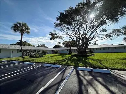 400 SW Golfview Ter #113, Boynton Beach, FL 33426