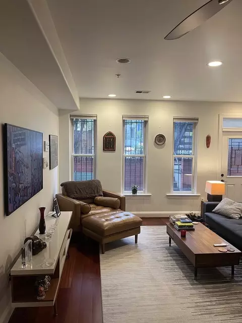 2132 11th St NW #1, Washington, DC 20001