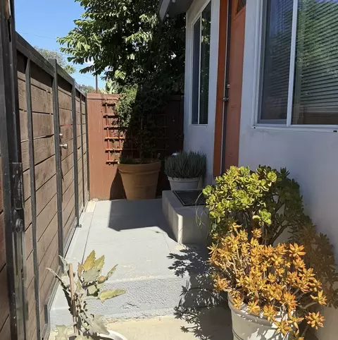 4540 Huntington Dr N, Los Angeles, CA 90032