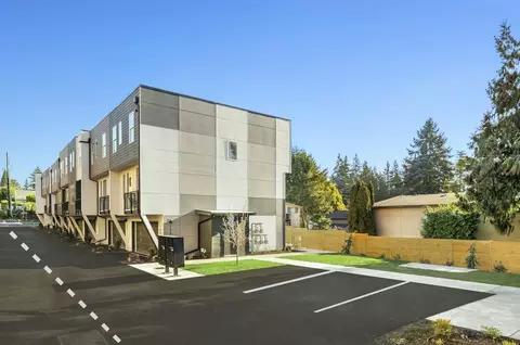 15612 8th Ave SW #104, Burien, WA 98166