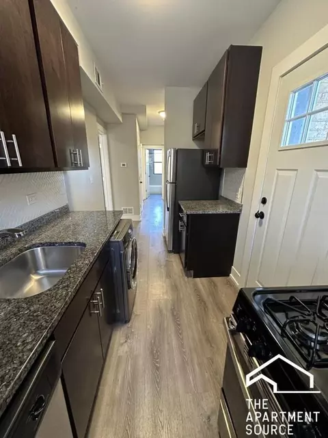 1128 Maple Ave #C3, Evanston, IL 60202