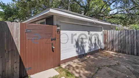 12430 Briar Forest Dr #B, Houston, TX 77077