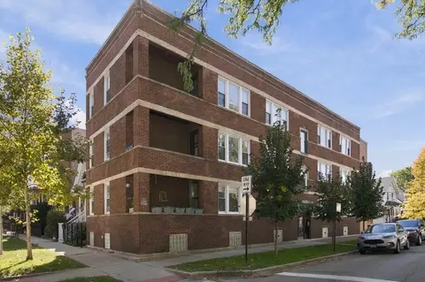 1735 W Waveland Ave #2E, Chicago, IL 60613