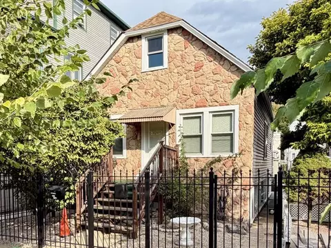 2729 N Campbell Ave #1, Chicago, IL 60647