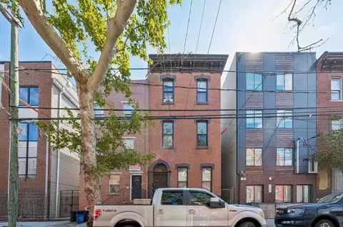 1507 N 17th St #2, Philadelphia, PA 19121
