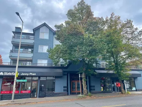 9222 Roosevelt Way NE #402, Seattle, WA 98115