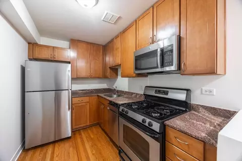 625 W Wrightwood Ave #521, Chicago, IL 60614