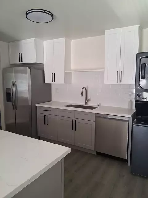 905 Mariposa St #A, Glendale, CA 91205