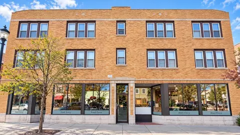 2510 N Lincoln Ave #2A, Chicago, IL 60614