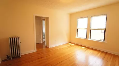 2651 N Spaulding Ave #2E, Chicago, IL 60647