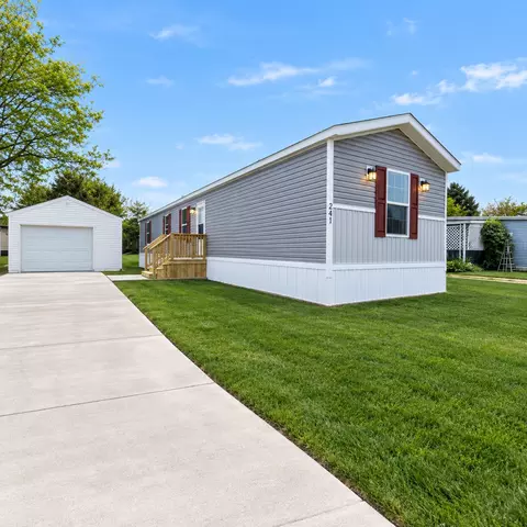 2411 SE Summer Park Dr #66, Ankeny, IA 50021