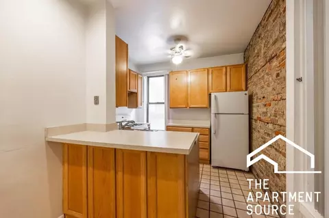 1218 N Dearborn St #A2, Chicago, IL 60610