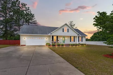 4552 Canasta Ct, Hope Mills, NC 28348