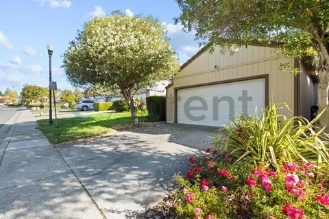 316 Valley Run, Hercules, CA 94547