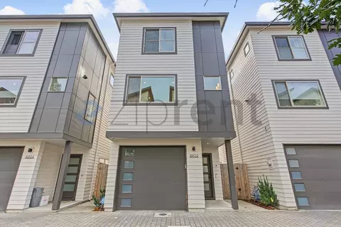 5922 NE 42nd Ave, Portland, OR 97218