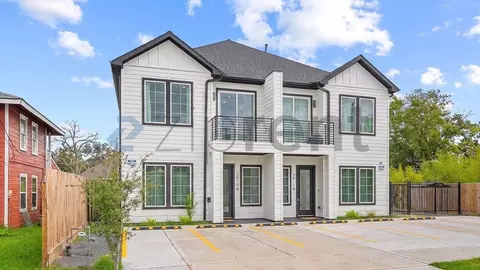3915 Tuam St #A2, Houston, TX 77004